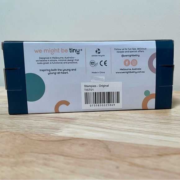 NWOT! We Might Be Tiny Colorful Kids Cookie Baking & Craft Animal Stamps - Picture 4 of 16